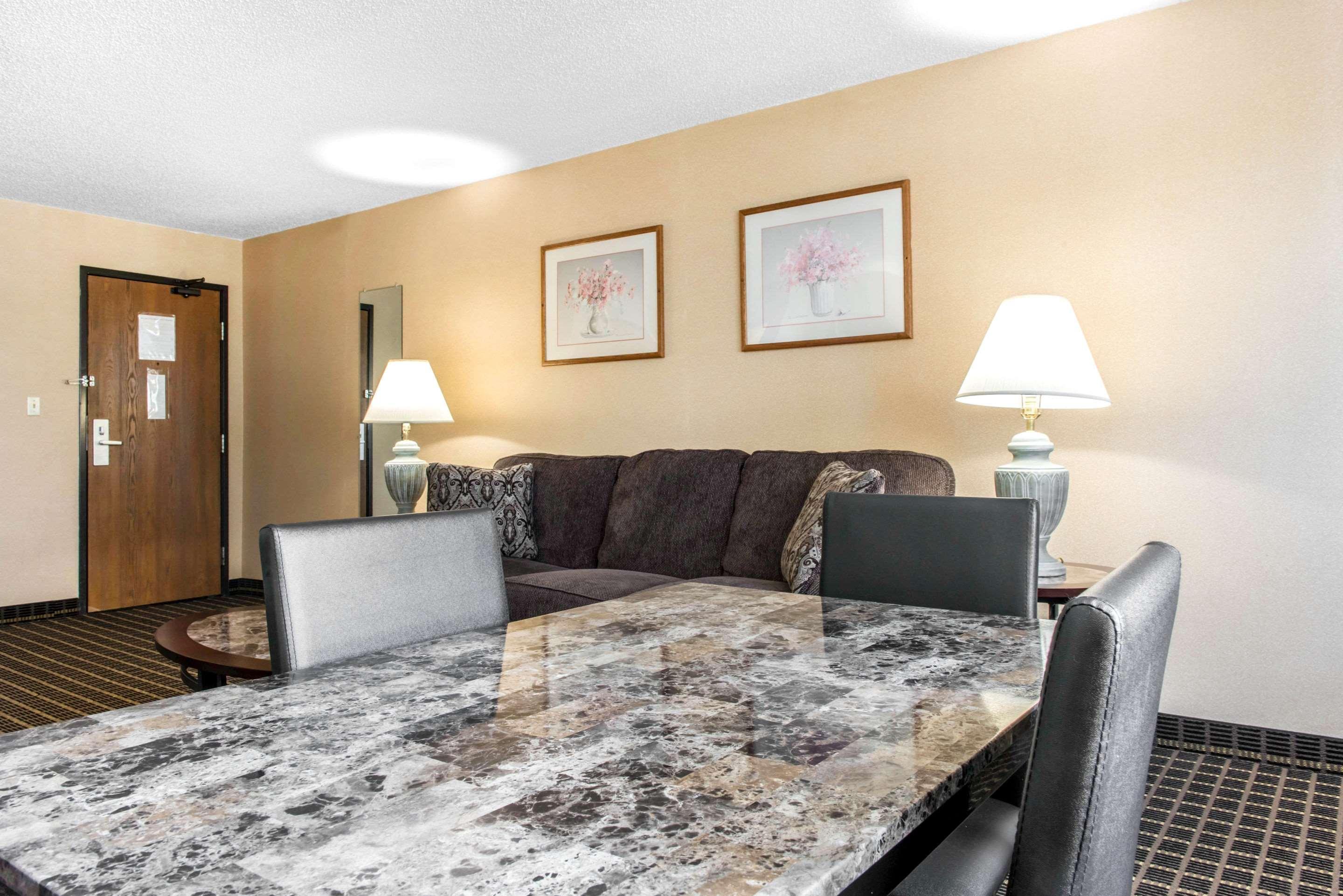 Quality Inn Meadville Extérieur photo